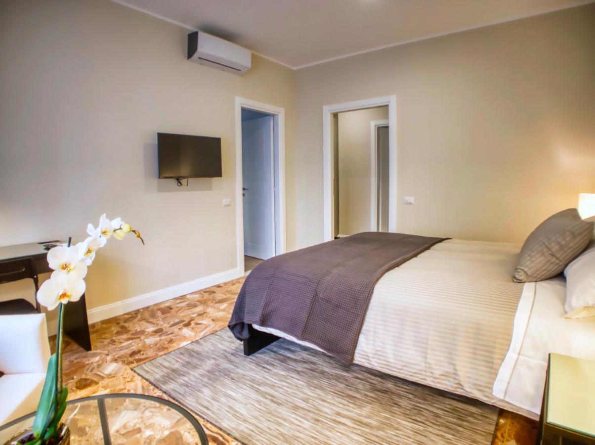 فندق Silia House Napoli Centro المظهر الخارجي الصورة