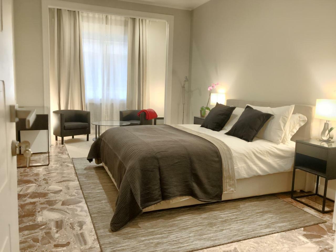 فندق Silia House Napoli Centro المظهر الخارجي الصورة